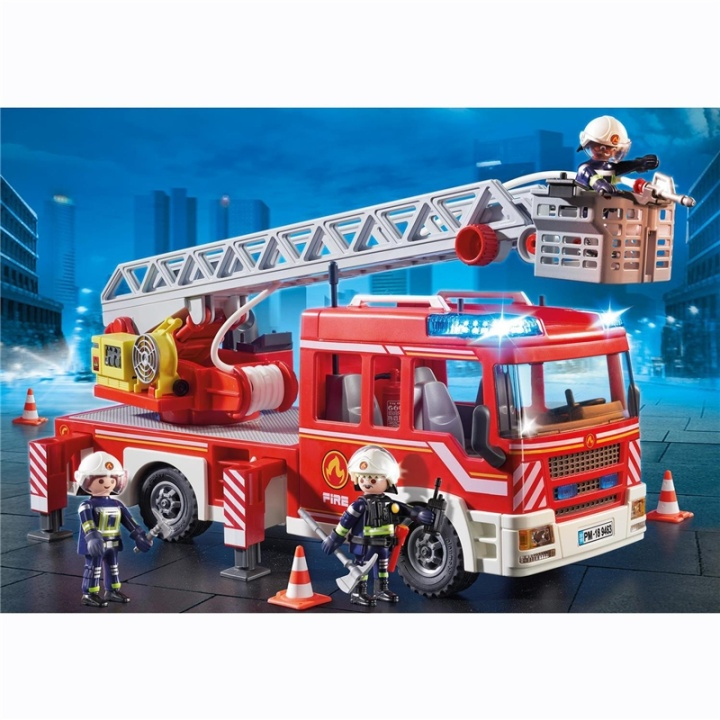 Playmobil Brandbil med stege i gruppen LEKER, BARN OG BABY / Leker / Figurer & miniatyrer hos TP E-commerce Nordic AB (38-66706)