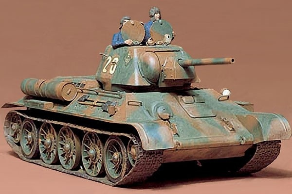 Tamiya 1/35 T34/76 RUSSISK TANK i gruppen SPORT, FRITID & HOBBY / Hobby / Plastmodeller / Militære kjøretøy (land) hos TP E-commerce Nordic AB (A06261)