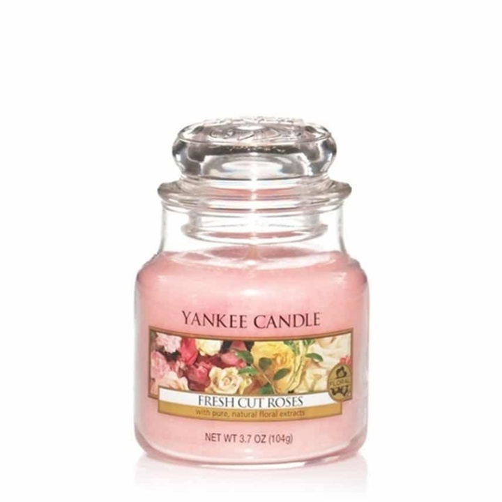 Yankee Candle Classic Small Jar Fresh Cut Roses 104g i gruppen HELSE OG SKJØNNHET / Duft og parfyme / Andre dufter / Duftlys hos TP E-commerce Nordic AB (A13308)