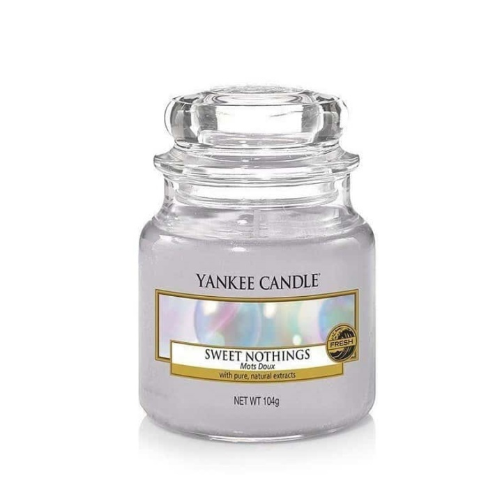 Yankee Candle Classic Small Jar Sweet Nothings 104g i gruppen HELSE OG SKJØNNHET / Duft og parfyme / Andre dufter / Duftlys hos TP E-commerce Nordic AB (A13320)