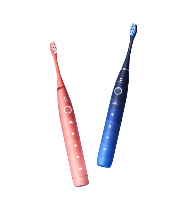 Oclean Electric Toothbrush Set DUO, Red & Blue i gruppen HELSE OG SKJØNNHET / Munnpleie / Elektriske tannbørster hos TP E-commerce Nordic AB (A22820)