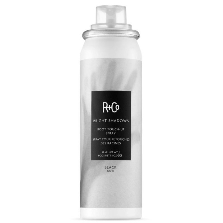 R+Co Bright Shadows Root Touch-Up Spray Black 59ml i gruppen HELSE OG SKJØNNHET / Hår & styling / Hårstyling / Volumprodukter hos TP E-commerce Nordic AB (C13357)