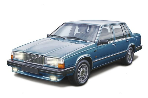 ITALERI 1:24 Volvo 760 GLE i gruppen SPORT, FRITID & HOBBY / Hobby / Plastmodeller / Biler hos TP E-commerce Nordic AB (C30534)