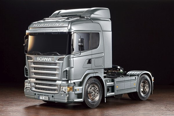 Tamiya 1:14 R/C Scania R470 (sølvfarget utgave) i gruppen LEKER, BARN OG BABY / Radiostyrt / Radiostyrte biler hos TP E-commerce Nordic AB (C31588)