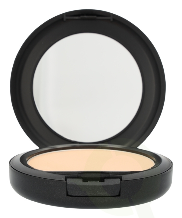 MAC Studio Fix Powder Plus Foundation 15 gr C2 i gruppen HELSE OG SKJØNNHET / Makeup / Makeup ansikt / Foundation hos TP E-commerce Nordic AB (C41665)