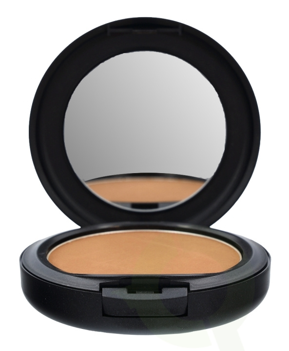 MAC Studio Fix Powder Plus Foundation 15 gr C8 i gruppen HELSE OG SKJØNNHET / Makeup / Makeup ansikt / Foundation hos TP E-commerce Nordic AB (C41671)