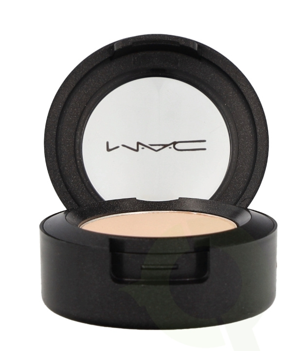 MAC Small Eye Shadow 1.5 gr Brule Satin i gruppen HELSE OG SKJØNNHET / Makeup / Øyne og øyebryn / Øyeskygger hos TP E-commerce Nordic AB (C42244)