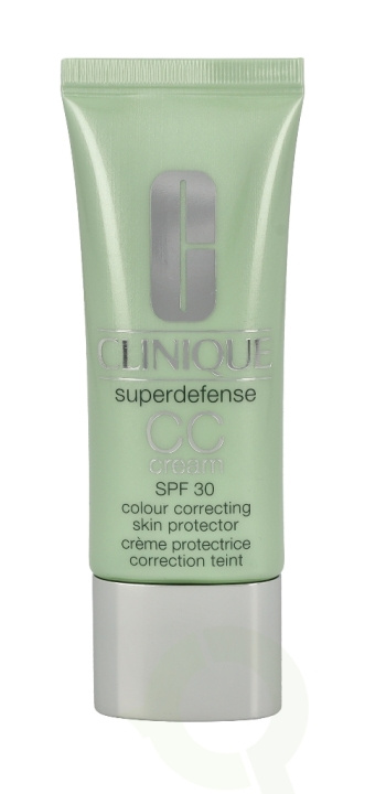 Clinique Superdefense Cc Cream SPF30 40 ml #03 Light Medium i gruppen HELSE OG SKJØNNHET / Hudpleie / Ansikt / Ansiktskrem hos TP E-commerce Nordic AB (C50172)