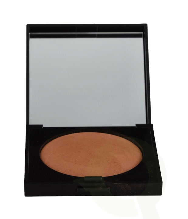 Laura Mercier Matte Radiance Baked Powder 7.5 gr Bronze 04 i gruppen HELSE OG SKJØNNHET / Makeup / Makeup ansikt / Pudder hos TP E-commerce Nordic AB (C53117)