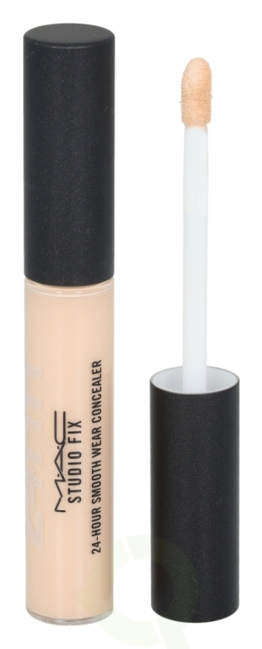 MAC Studio Fix 24-Hour Smooth Wear Concealer 7 ml NC15 i gruppen HELSE OG SKJØNNHET / Makeup / Makeup ansikt / Concealer hos TP E-commerce Nordic AB (C53771)