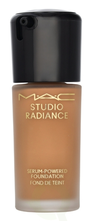 MAC Studio Radiance Serum-Powered Foundation 30 ml #NC30 i gruppen HELSE OG SKJØNNHET / Makeup / Makeup ansikt / Foundation hos TP E-commerce Nordic AB (C63974)