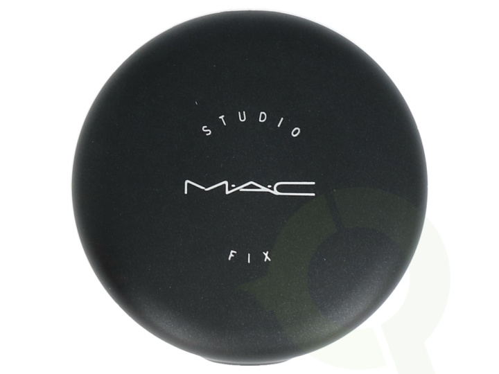 MAC Studio Fix Powder Plus Foundation 15 g NC46 i gruppen HELSE OG SKJØNNHET / Makeup / Makeup ansikt / Foundation hos TP E-commerce Nordic AB (C64366)