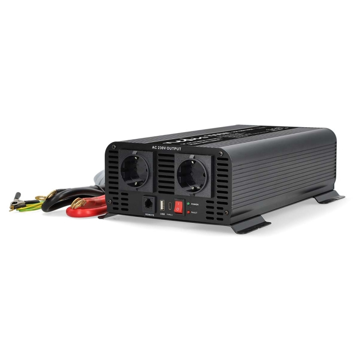 Nedis Power Inverter Pure Sine Wave | Inngangsspenning: 12 V DC | Enhetens strømuttak: Type F (CEE 7/3) / USB-A / USB-C™ | 230 V AC 50 Hz | 1000 W | Topp effekt: 2000 W | Skru Terminal | Pure Sine Wave | Sikring | Sort i gruppen HJEM, HUS OG HAGE / El og belysning / Spenningsomformer hos TP E-commerce Nordic AB (C64459)