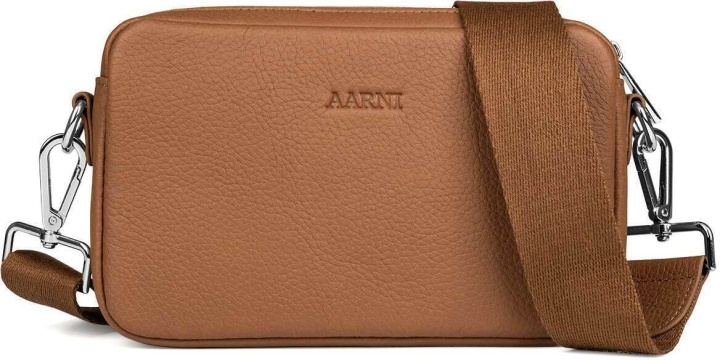 Aarni Crossbody Bag -Bucket, cognac, sølvfarget glidelås i gruppen SPORT, FRITID & HOBBY / Tilbehør / Annet tilbehør hos TP E-commerce Nordic AB (C68183)