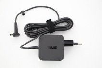 ASUS AC-adapter 45 W, 19 V -virtalähde kannettaville (0A001-00692500) i gruppen Datautstyr / Bærbare datamaskiner og tilbehør / Lader / Vegglader / Asus hos TP E-commerce Nordic AB (C68260)