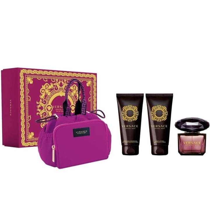 Versace Giftset Versace Crystal Noir Edt 90ml + Body Lotion 100ml + Shower Gel 100ml + Bag i gruppen HELSE OG SKJØNNHET / Gavesett / Gavesett for henne hos TP E-commerce Nordic AB (C71899)