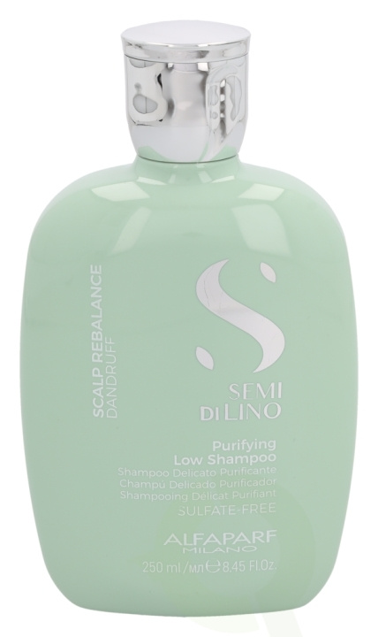 Alfaparf Semi Di Lino Scalp Rebalance Purifying Shampoo 250 ml i gruppen HELSE OG SKJØNNHET / Hår & styling / Hårpleie / Sjampo hos TP E-commerce Nordic AB (C73042)