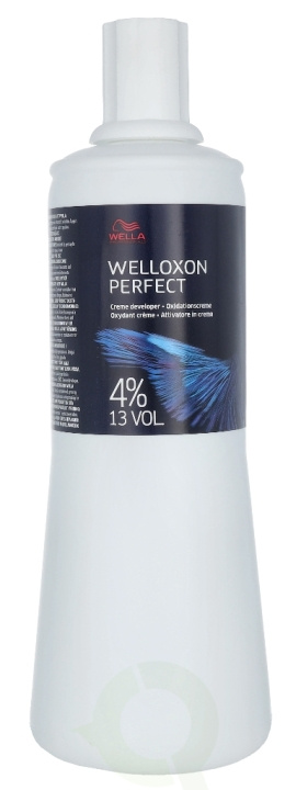 Wella Welloxon Perfect Creme Developer 1000 ml 4% 13 Vol. i gruppen HELSE OG SKJØNNHET / Hår & styling / Hårpleie / Hårfarge / Hårfarge & Fargebombe hos TP E-commerce Nordic AB (C73945)