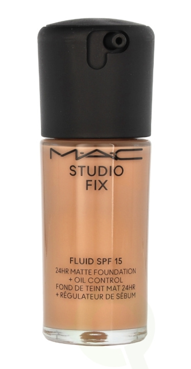 MAC Studio Fix Fluid Foundation SPF15 30 ml NW22 i gruppen HELSE OG SKJØNNHET / Makeup / Makeup ansikt / Foundation hos TP E-commerce Nordic AB (C75971)