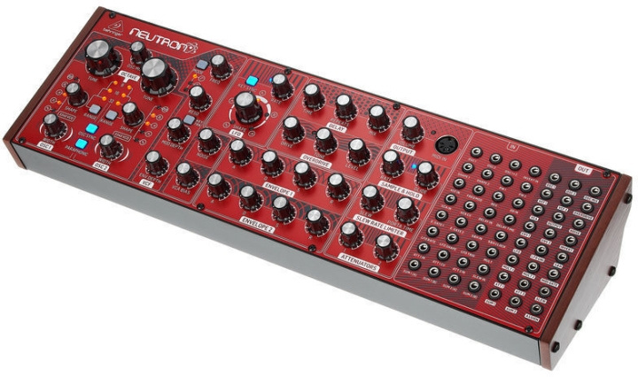 BEHRINGER Neutron analog synthesizer i gruppen SPORT, FRITID & HOBBY / Hobby / Musikk / Tilbehør til musikkinstrumenter hos TP E-commerce Nordic AB (C78086)