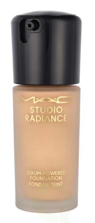 MAC Studio Radiance Serum-Powered Foundation 30 ml NC17.5 i gruppen HELSE OG SKJØNNHET / Makeup / Makeup ansikt / Foundation hos TP E-commerce Nordic AB (C79546)