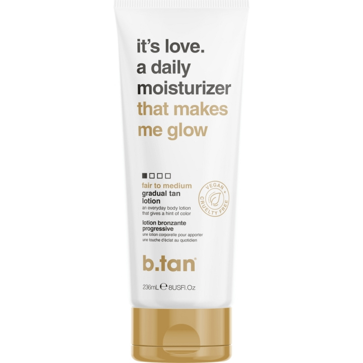 b.tan It\'s Love A Daily Moisturizer Gradual Tan Lotion 236 ml i gruppen HELSE OG SKJØNNHET / Hudpleie / Soling / Brun uten sol hos TP E-commerce Nordic AB (C80850)