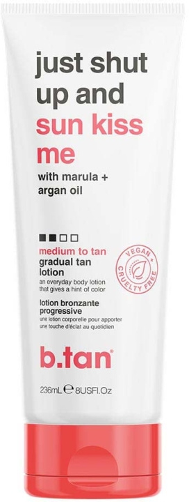 b.tan Just Shut Up & Sunkiss Me Gradual Medium Tan Lotion 236 ml i gruppen HELSE OG SKJØNNHET / Hudpleie / Soling / Brun uten sol hos TP E-commerce Nordic AB (C80851)