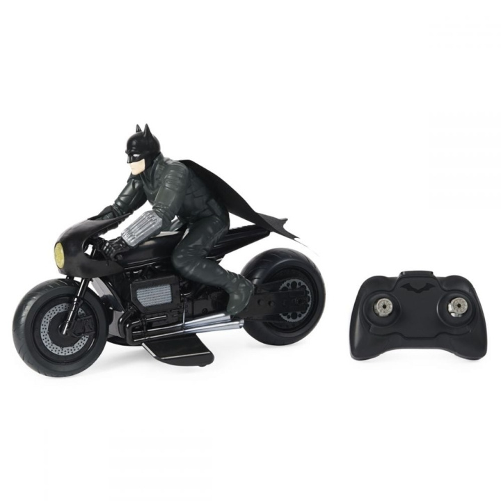 BATMAN Movie RC Batcycle (6060490) i gruppen LEKER, BARN OG BABY / Radiostyrt / Annet radiostyrt hos TP E-commerce Nordic AB (C83157)