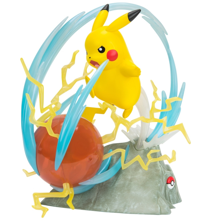 Pokémon Deluxe samlerstatue Pikachu 33 cm (Pkw2370) i gruppen LEKER, BARN OG BABY / Leker / Figurer, miniatyrer og tilbehør hos TP E-commerce Nordic AB (C85356)