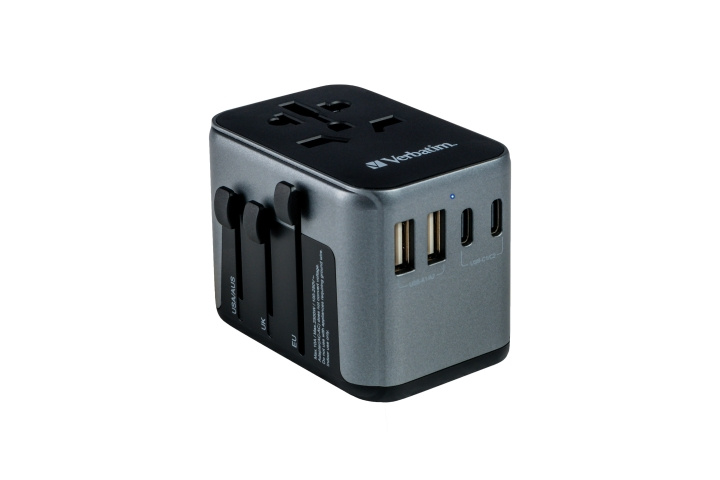 Verbatim Universal reiseadapter UTA-03 PD30W/QC / 2xUSB / 2xType-C i gruppen HJEM, HUS OG HAGE / El og belysning / Reiseadaptere hos TP E-commerce Nordic AB (C87324)