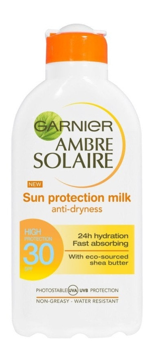 Garnier Ambre Solaire - Solbeskyttelsesmelk 200 ml - SPF 30 i gruppen HELSE OG SKJØNNHET / Hudpleie / Soling / Solkrem hos TP E-commerce Nordic AB (C89075)