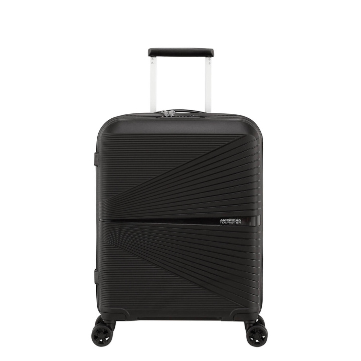 American Tourister Koffert Airconic Spinner 55/20 Onyx Black i gruppen SPORT, FRITID & HOBBY / Reise / Kofferter hos TP E-commerce Nordic AB (C92320)