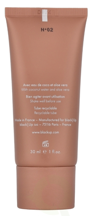 Black Up Mat Finish Foundation 30 ml #02 i gruppen HELSE OG SKJØNNHET / Makeup / Makeup ansikt / Foundation hos TP E-commerce Nordic AB (C99720)