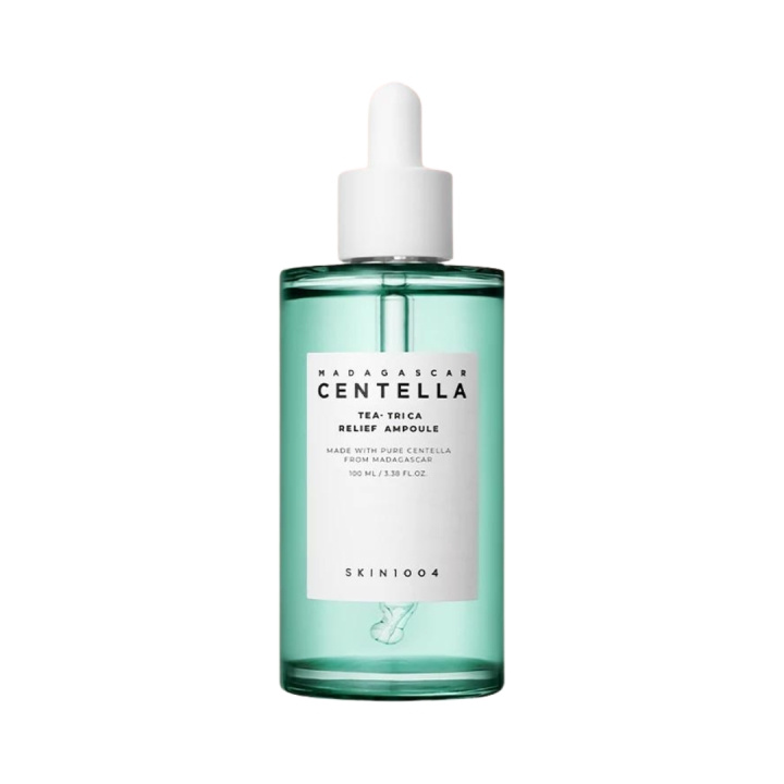 SKIN1004 Madagaskar Centella Tea-Trica Relief Ampulle 100 ml i gruppen HELSE OG SKJØNNHET / Hudpleie / Ansikt / Hudserum hos TP E-commerce Nordic AB (D00685)