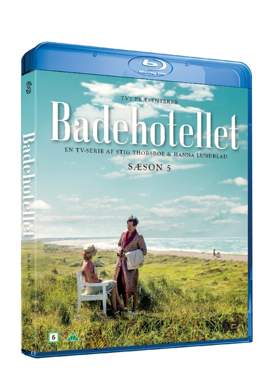 Badehotellet Sæson 5 - Blu Ray i gruppen Elektronikk / Lyd & Bilde / TV og tilbehør / Filmer / Blu-ray hos TP E-commerce Nordic AB (D03754)