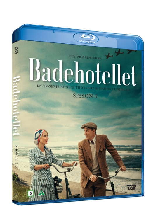 Badehotellet Sæson 7 - Blu Ray i gruppen Elektronikk / Lyd & Bilde / TV og tilbehør / Filmer / Blu-ray hos TP E-commerce Nordic AB (D03756)