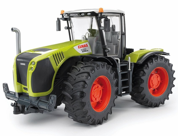 Bruder Traktor Claas Xerion 5000 (03015) i gruppen LEKER, BARN OG BABY / Leker / Lekebiler hos TP E-commerce Nordic AB (D04659)