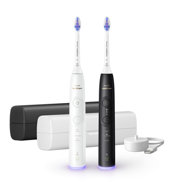 Philips Sonicare White & Black elektriske tannbørster i serien 6500 HX7419/01 i gruppen HELSE OG SKJØNNHET / Munnpleie / Elektriske tannbørster hos TP E-commerce Nordic AB (D07022)