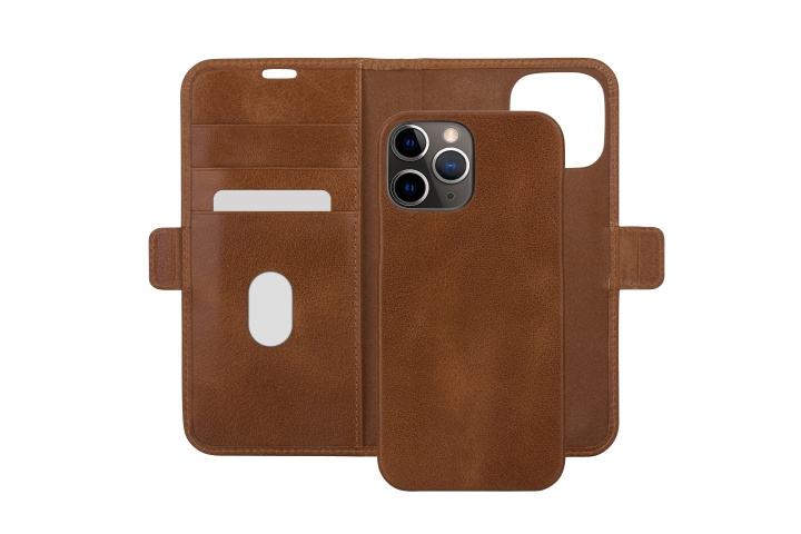 dbramante1928 Lynge Flip-etui - iPhone 13 Pro Max - Tan i gruppen SMARTTELEFON & NETTBRETT / Mobilbeskyttelse / Apple / iPhone 13 Pro Max hos TP E-commerce Nordic AB (D12616)